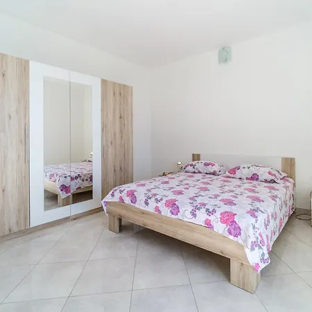 Apartamento Cheers Beach Podstrana